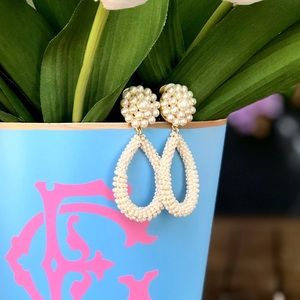 Lisi Lerch Kate Pearl clip-on Earrings